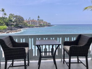 Rom – deluxe, 1 kingsize-seng, lanai, havutsikt | Terrasse/patio