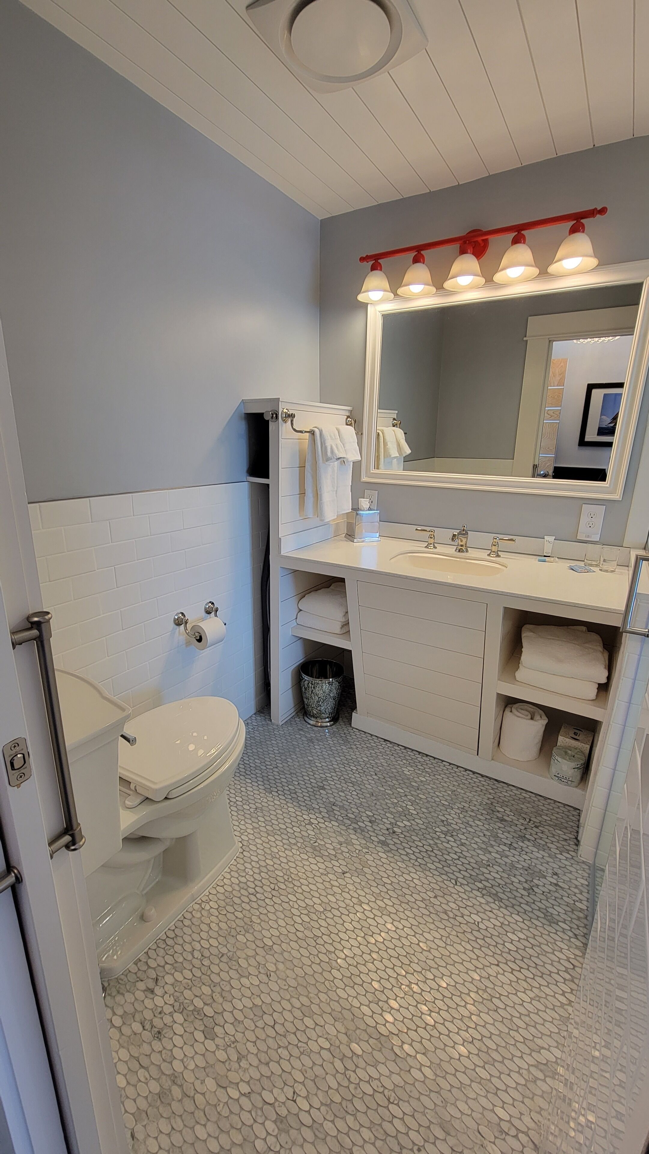 premium room, 1 king bed, non smoking, ocean view | bathroom | shower, free toiletries, hair dryer, towels