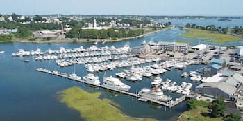The Hotel at Cape Ann Marina