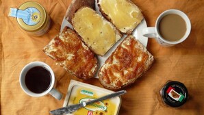 Free daily local cuisine breakfast  - Tomahawk Motel (Cortez)