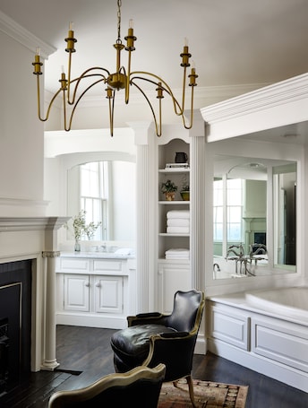 Nathaniel Lord Suite | Bathroom | Designer toiletries, hair dryer, bathrobes, towels. Kennebunkport Captains Collection