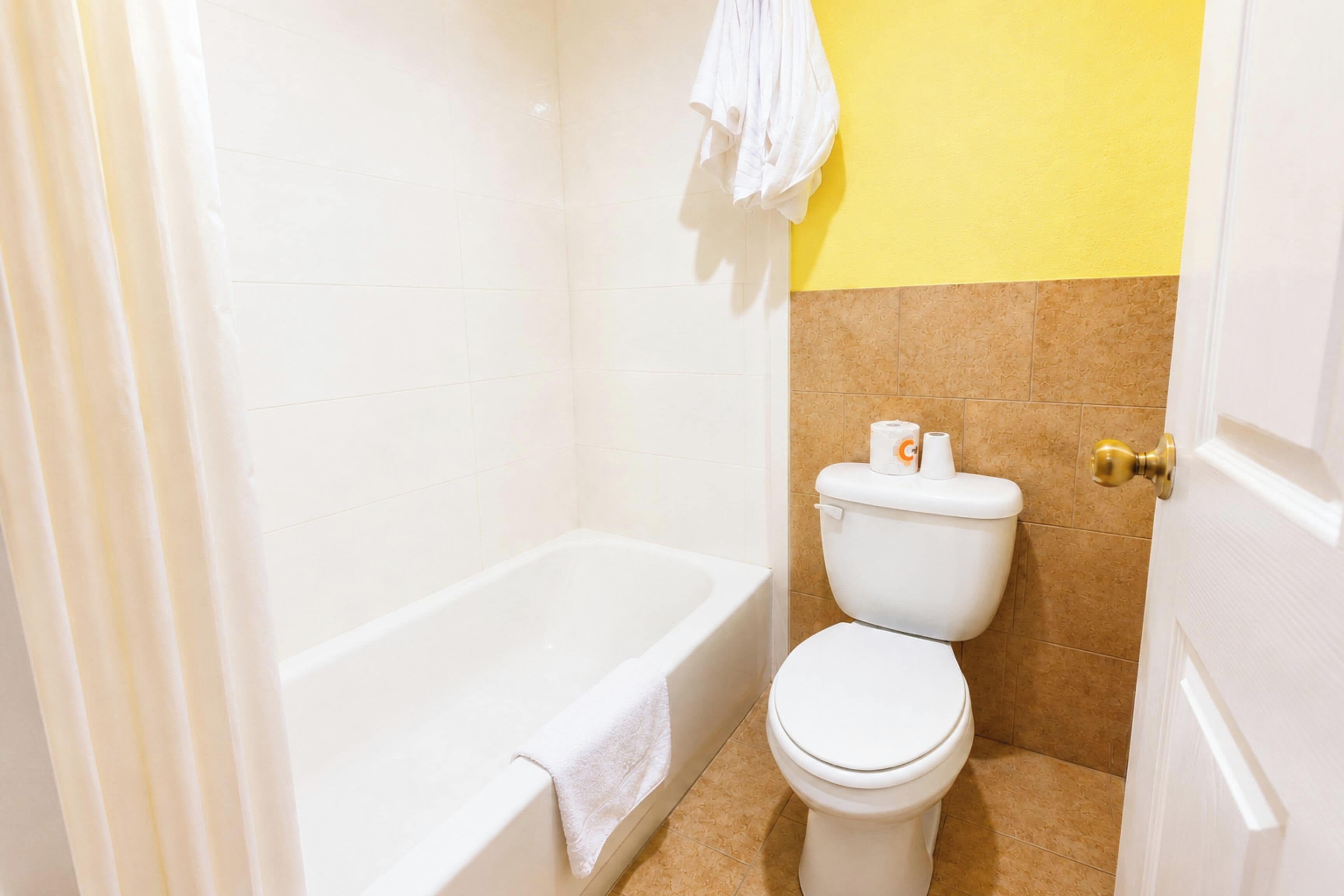 Free toiletries, towels, toilet paper