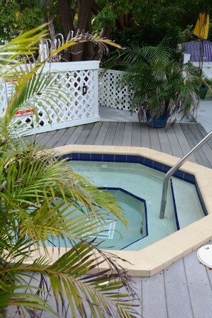 Unclassified image, 5 of 45, button - Topsider Resort (Islamorada)