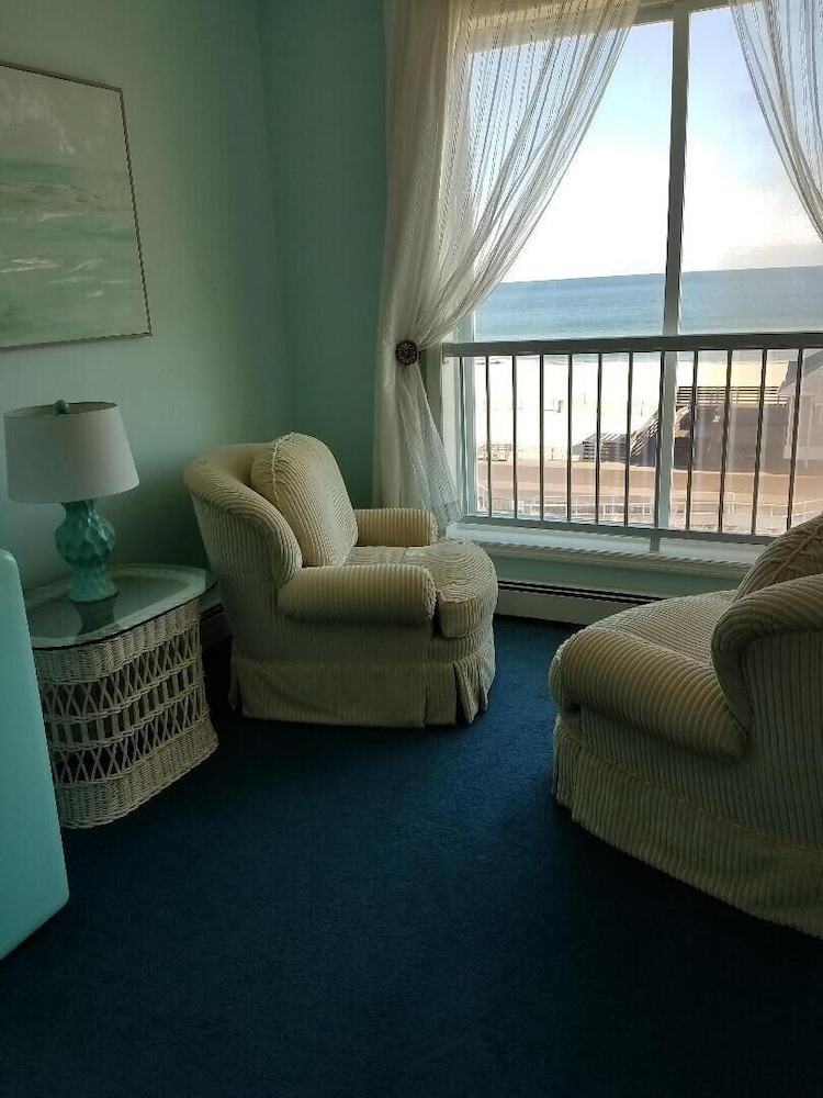 Mayfair Hotel by null