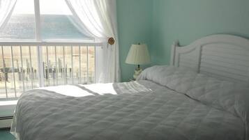Room, 1 Queen Bed (Ocean Front View) | Free WiFi, bed sheets