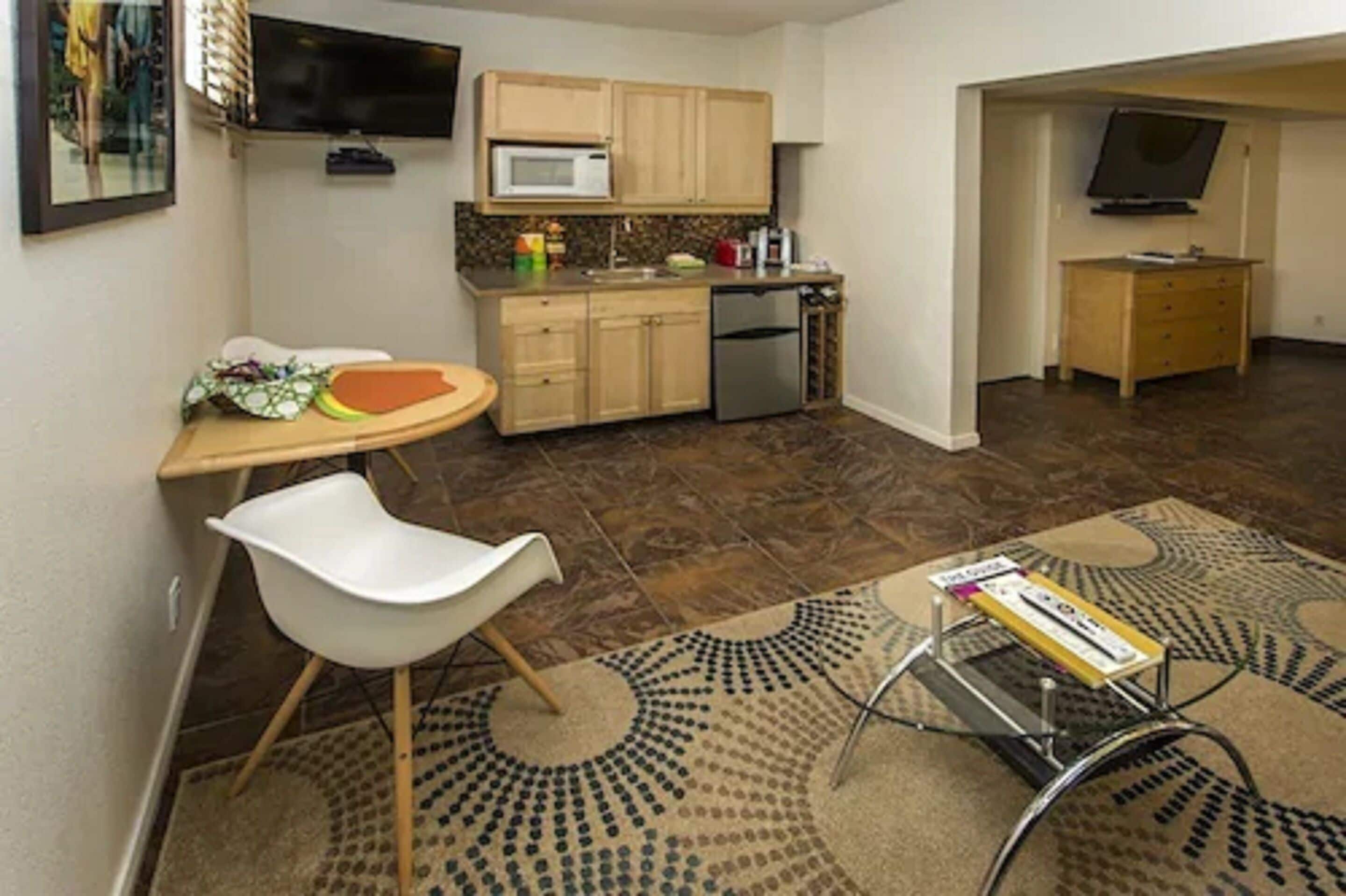 Photo - Desert Riviera Hotel