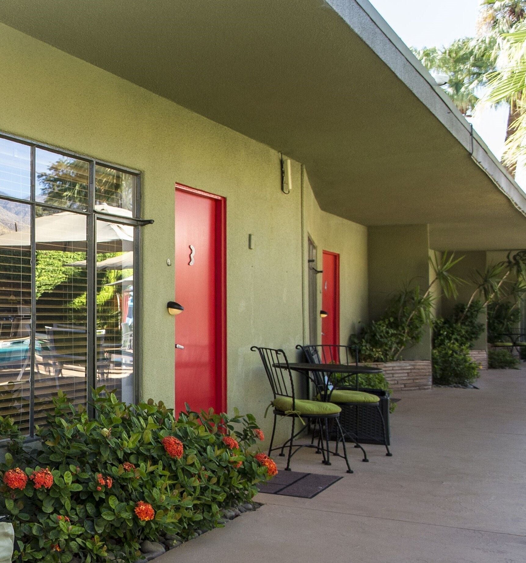 Photo - Desert Riviera Hotel