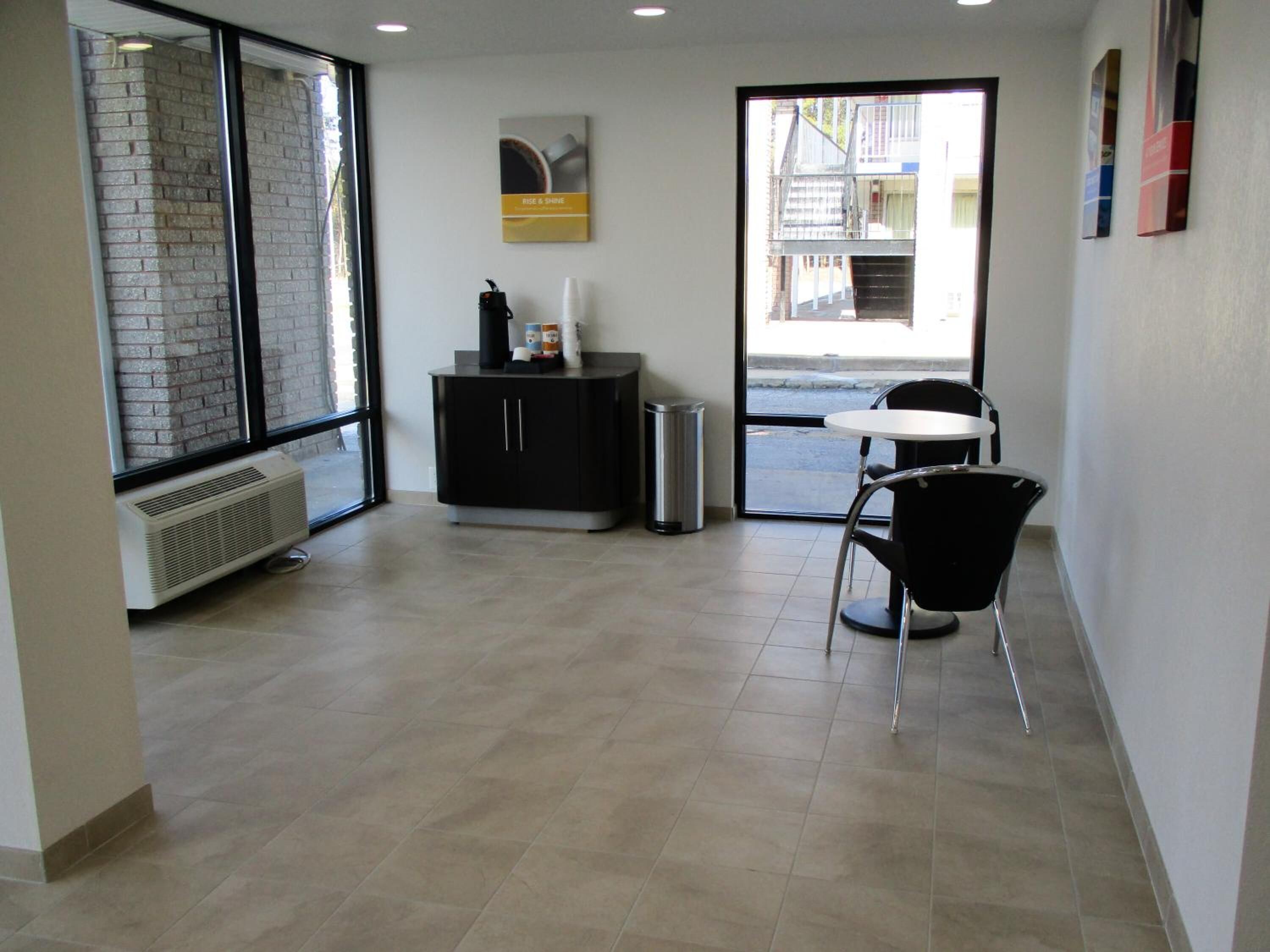 32-inch flat-screen TV with cable channels, TV