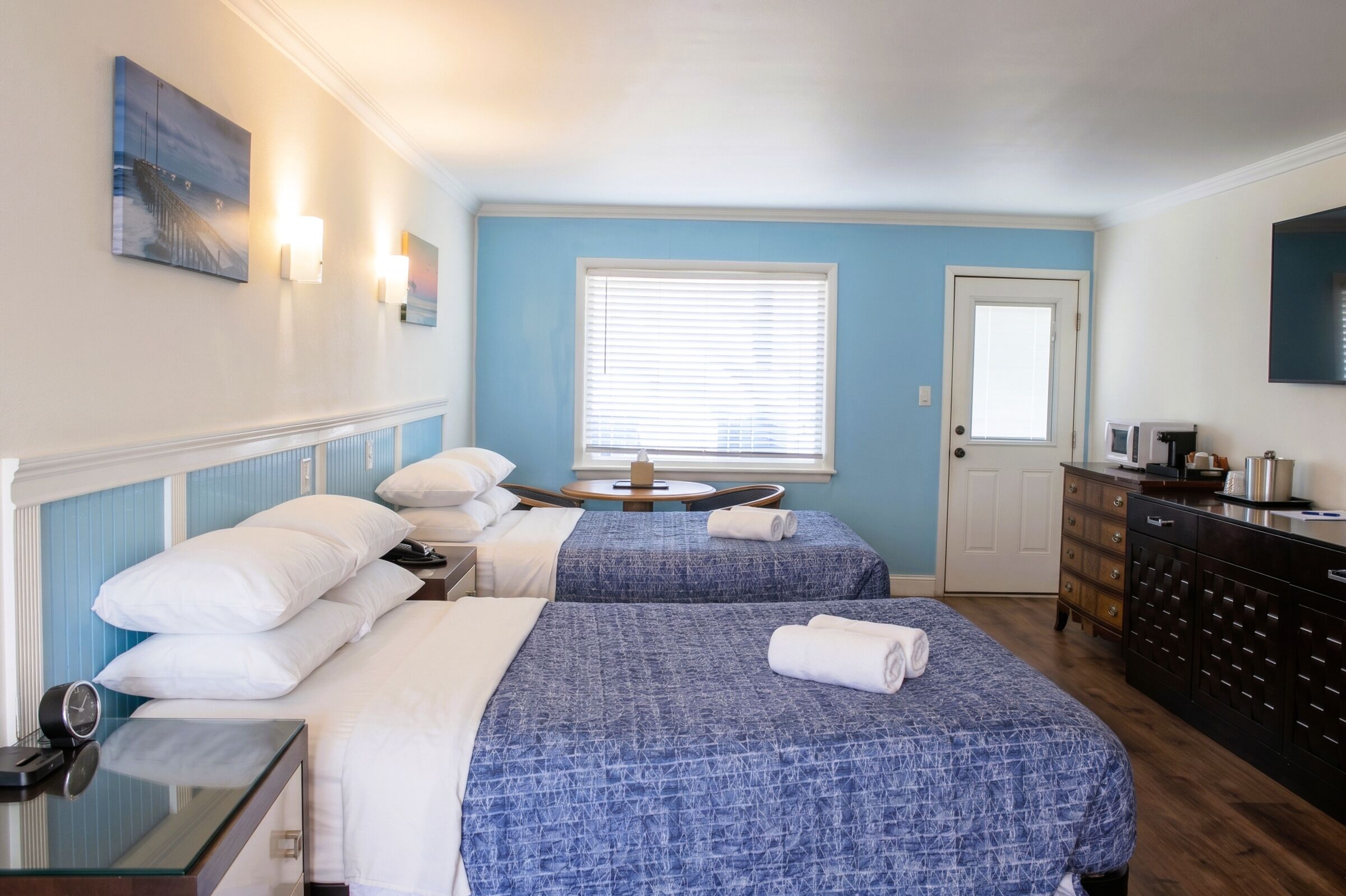 Basic Room, 2 Double Beds, Beach View, Ground Floor | Free WiFi, bed sheets