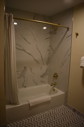 Bathroom - Manresa Castle (Port Townsend)