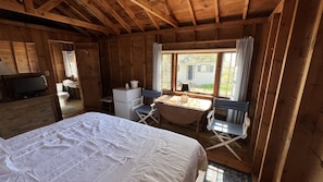 Room 05: Traditional Cottage