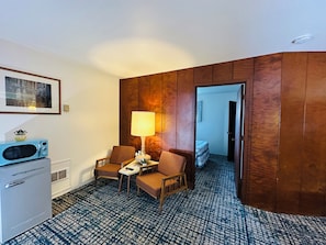 Perhehuone | Työpöytä, pimennysverhot, ilmainen Wi-Fi, vuodevaatteet