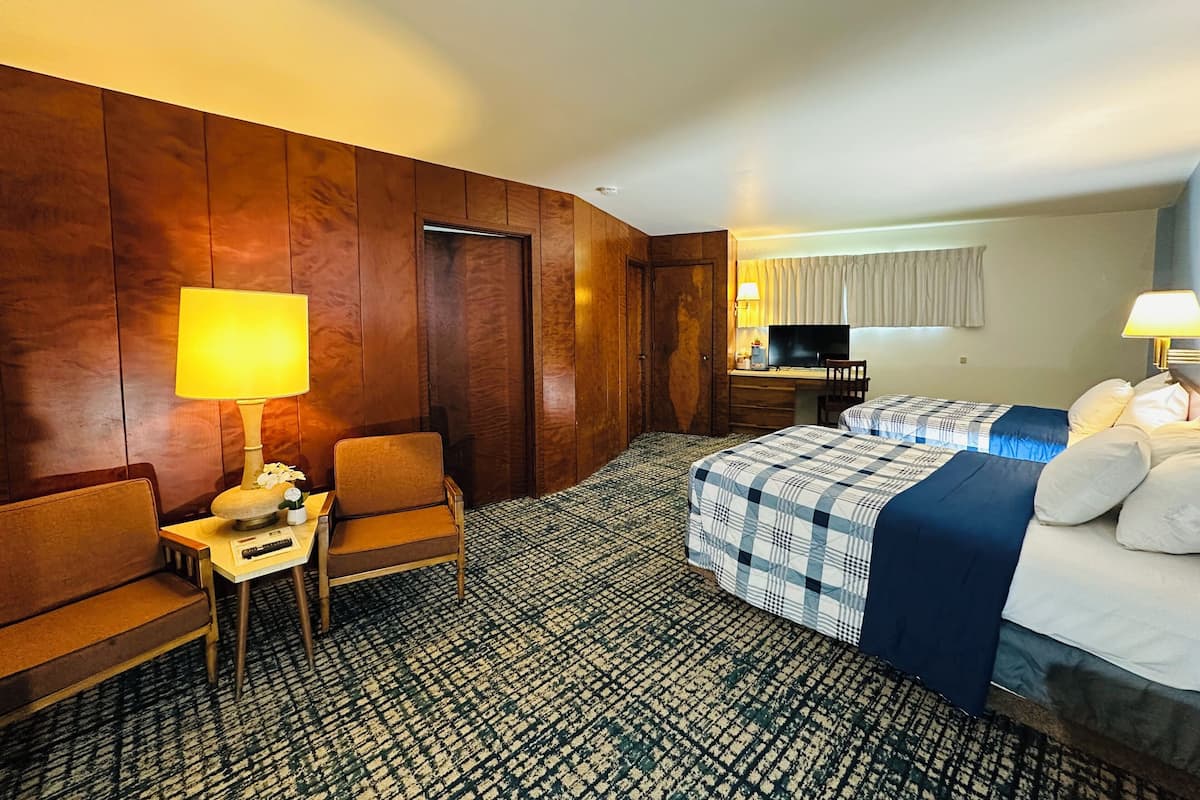 Desk, blackout curtains, free WiFi, bed sheets