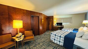 Desk, blackout drapes, free WiFi, bed sheets