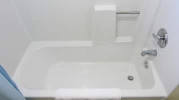 Bathtub, free toiletries, hair dryer, towels