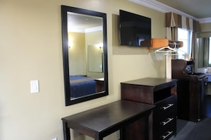 Free WiFi - El Rancho Inn Hawthorne (Hawthorne)