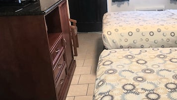 Standard Room, 2 Queen Beds, Smoking