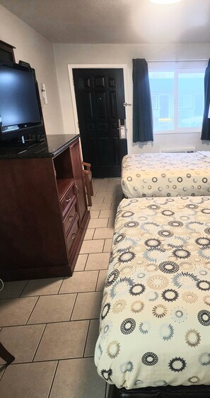 Standard Room, 2 Queen Beds, Smoking | Premium bedding, desk, soundproofing, iron/ironing board - Pacific Inn (Crescent City)