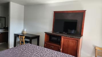 Ropa de cama de alta calidad, escritorio y insonorización