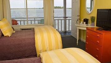 Room, 2 Double Beds | Desk
