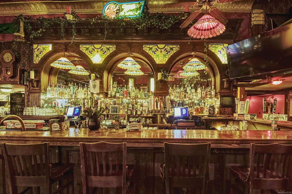 Alaskan Hotel and Bar