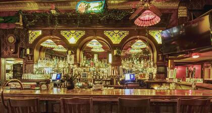 Alaskan Hotel and Bar