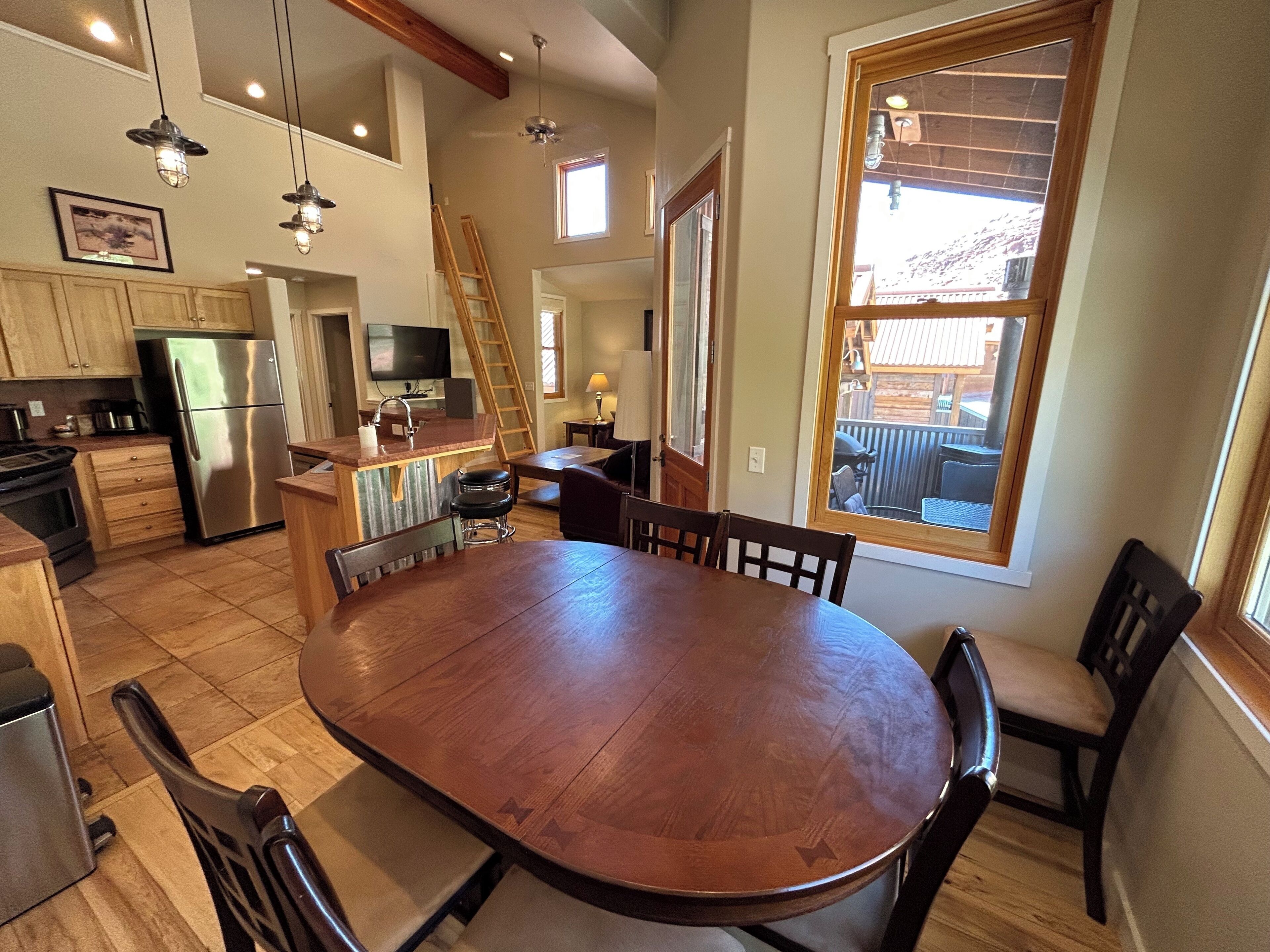 unit 22 – townhouse 2-bedroom, loft & kitchen | premium bedding, pillow-top beds, soundproofing, iron/ironing board