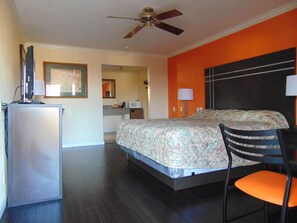 免费 WiFi、床单