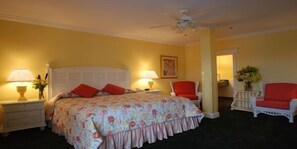 Lake View Deluxe, 1 King Bed