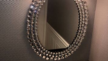 Standard Single Room, 1 King Bed | Individually decorated, desk, blackout curtains, free WiFi