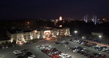 Darien Lake Lodge on the Lake