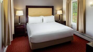 Studio Suite, 1 King Bed, Non Smoking | Soundproofing, iron/ironing board, cribs/infant beds, rollaway beds