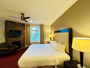 Suite, 1 King Bed, Non Smoking