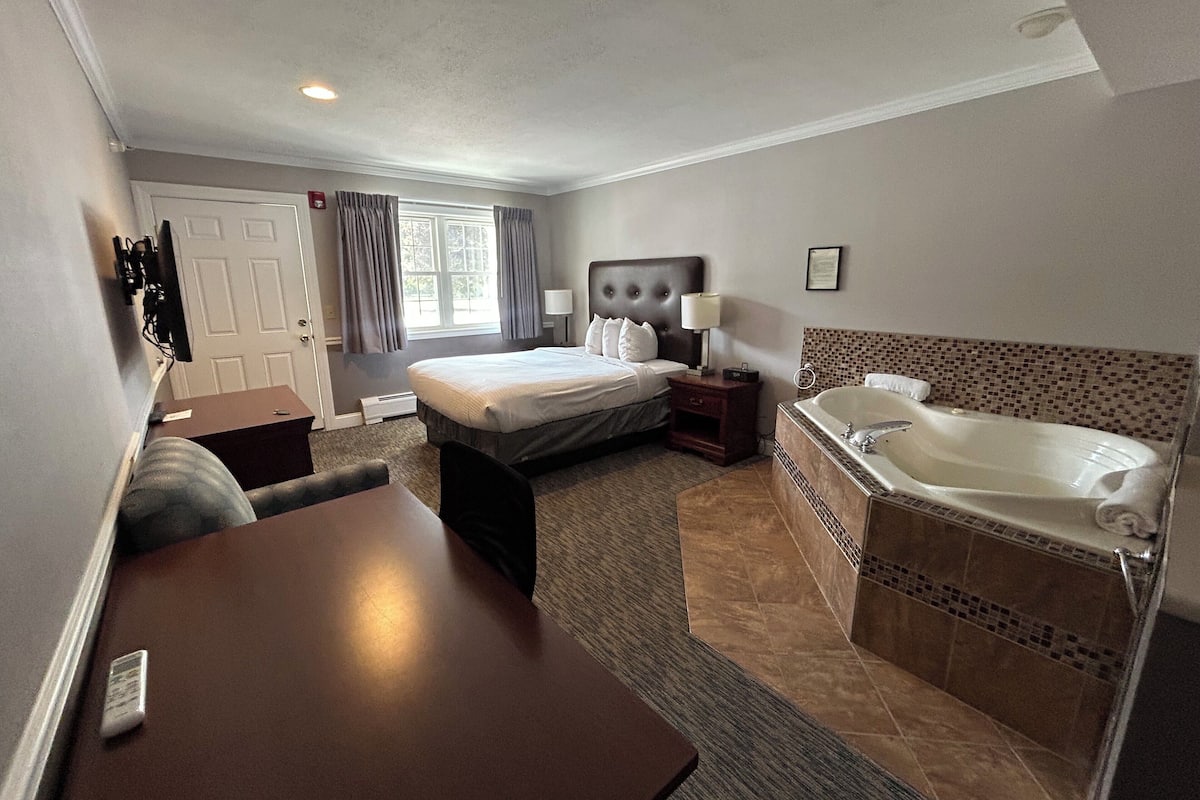 Soundproofing, iron/ironing board, cribs (surcharge)
