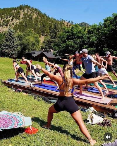 Foot of the Mountain Motel