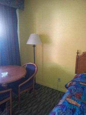 Wifi gratis y ropa de cama