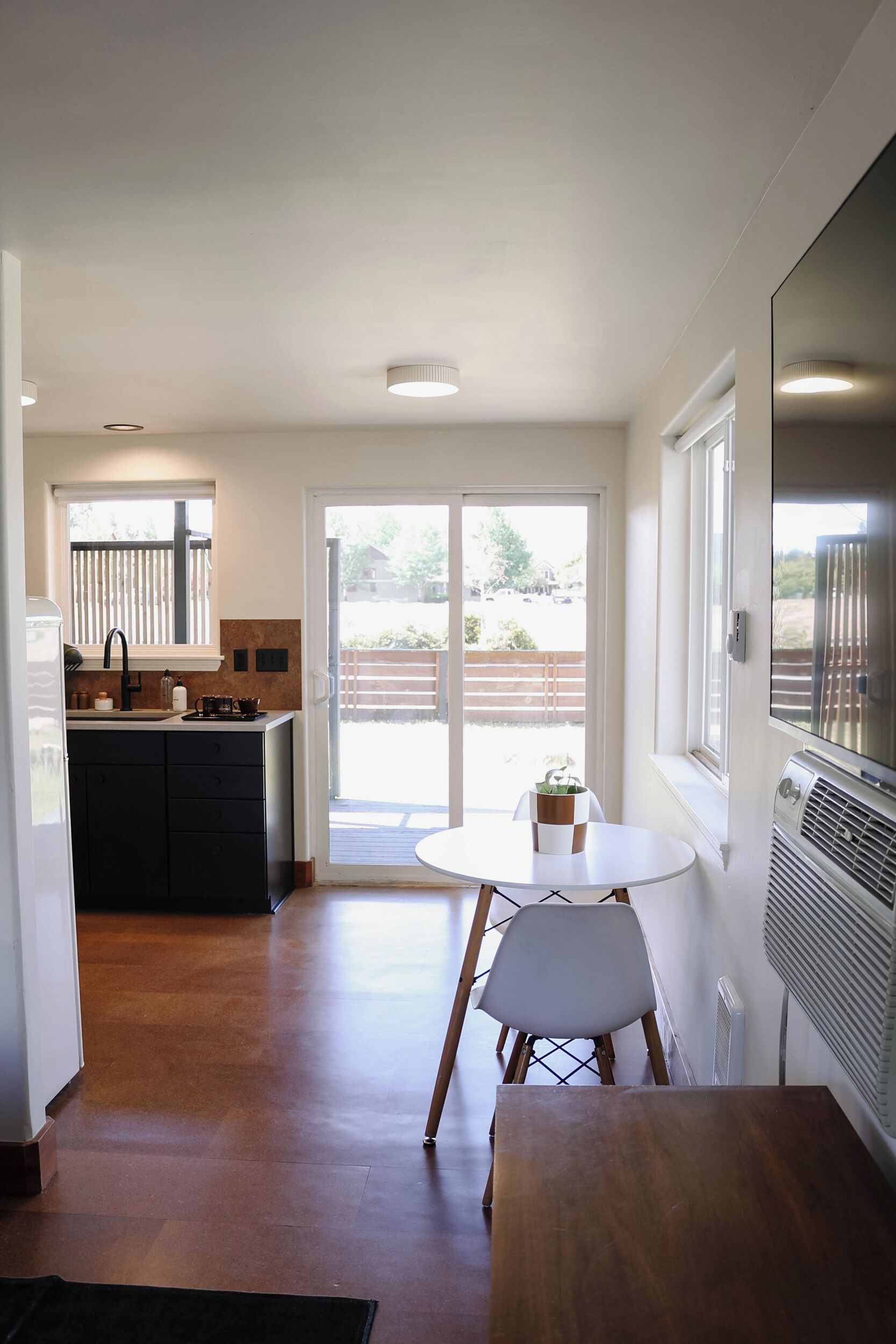 Superior Studio Suite, 1 Queen Bed, Kitchen, Mountain View | Living area | TV, DVD player, pay movies