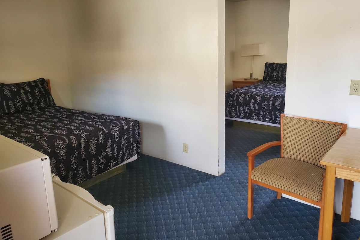 Family Room, Multiple Beds | Free WiFi, bed sheets