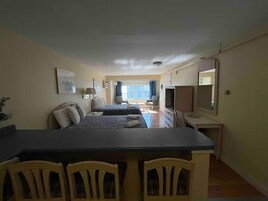 Deluxe 2 Double Beds with Kitchen Ocean View Second Floor (Corner Unit - V10) | Iron/ironing board, free WiFi, bed sheets