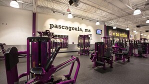 A gym with purple equipment and a sign that reads "pascagoula, ms". - Pascagoula Extended Stay (Pascagoula)