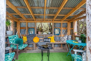 Gazebo - b.side motel + rv (Bandon)