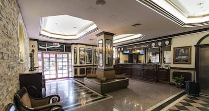 Avenue Plaza Hotel