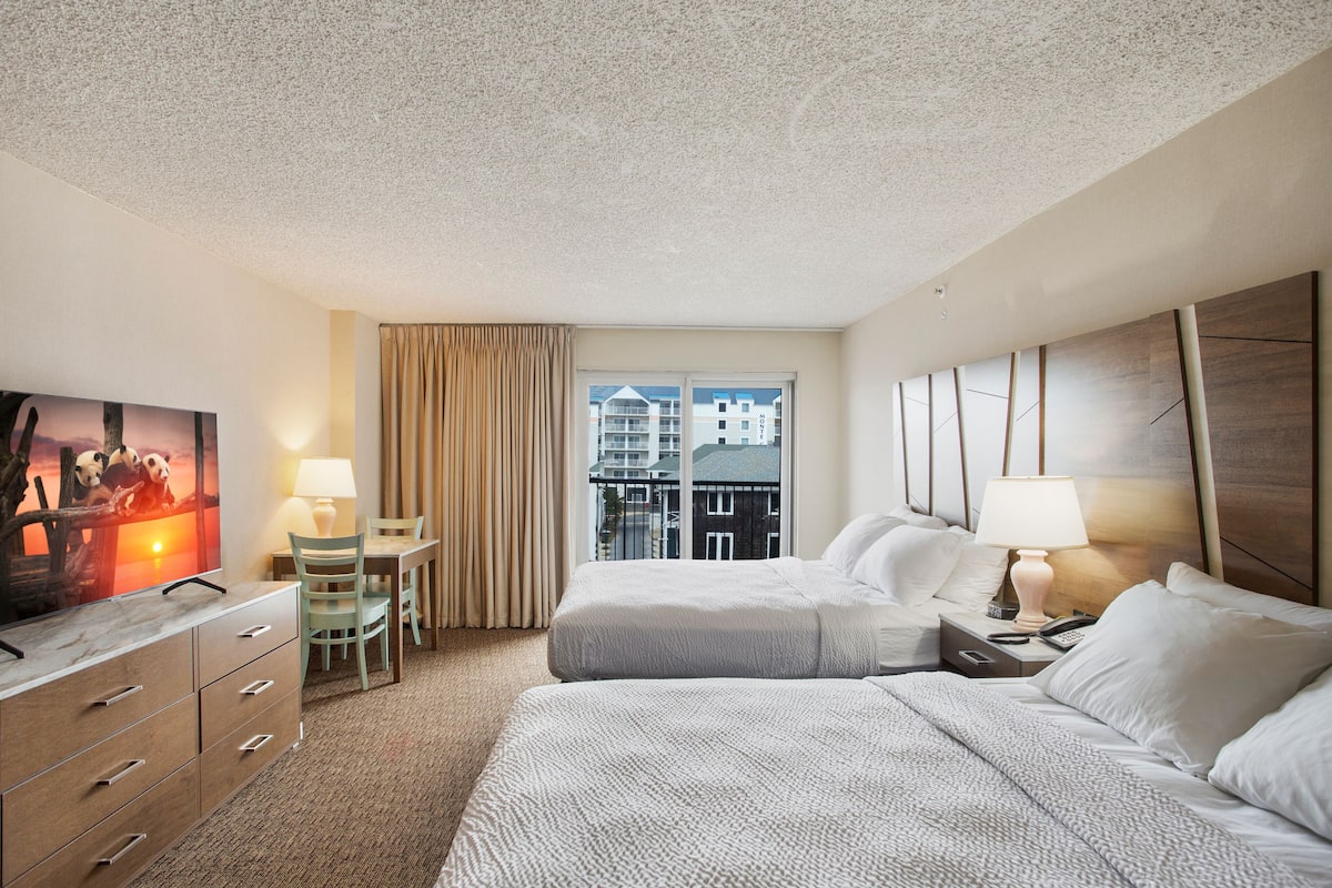 Chambre, 2 grands lits, non-fumeur, vue partielle sur l'océan