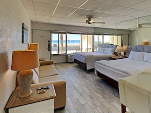 2 bedrooms, individually decorated, individually furnished, free WiFi - Continental Condominiums by Southern Vacation Rentals II (Panama City Beach)