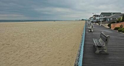 Sand Pebble Motor Lodge