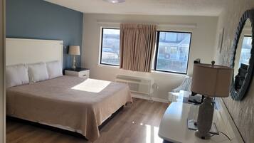 Classic-Zimmer, 1 King-Bett | Schreibtisch, kostenloses WLAN, Bettwäsche