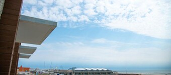 Newport Beach Resort