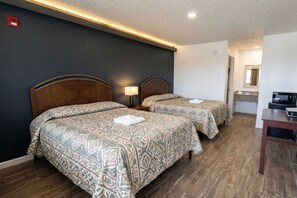 Free WiFi, bed sheets - Garland Inn & Suites near Dallas TX (Garland)