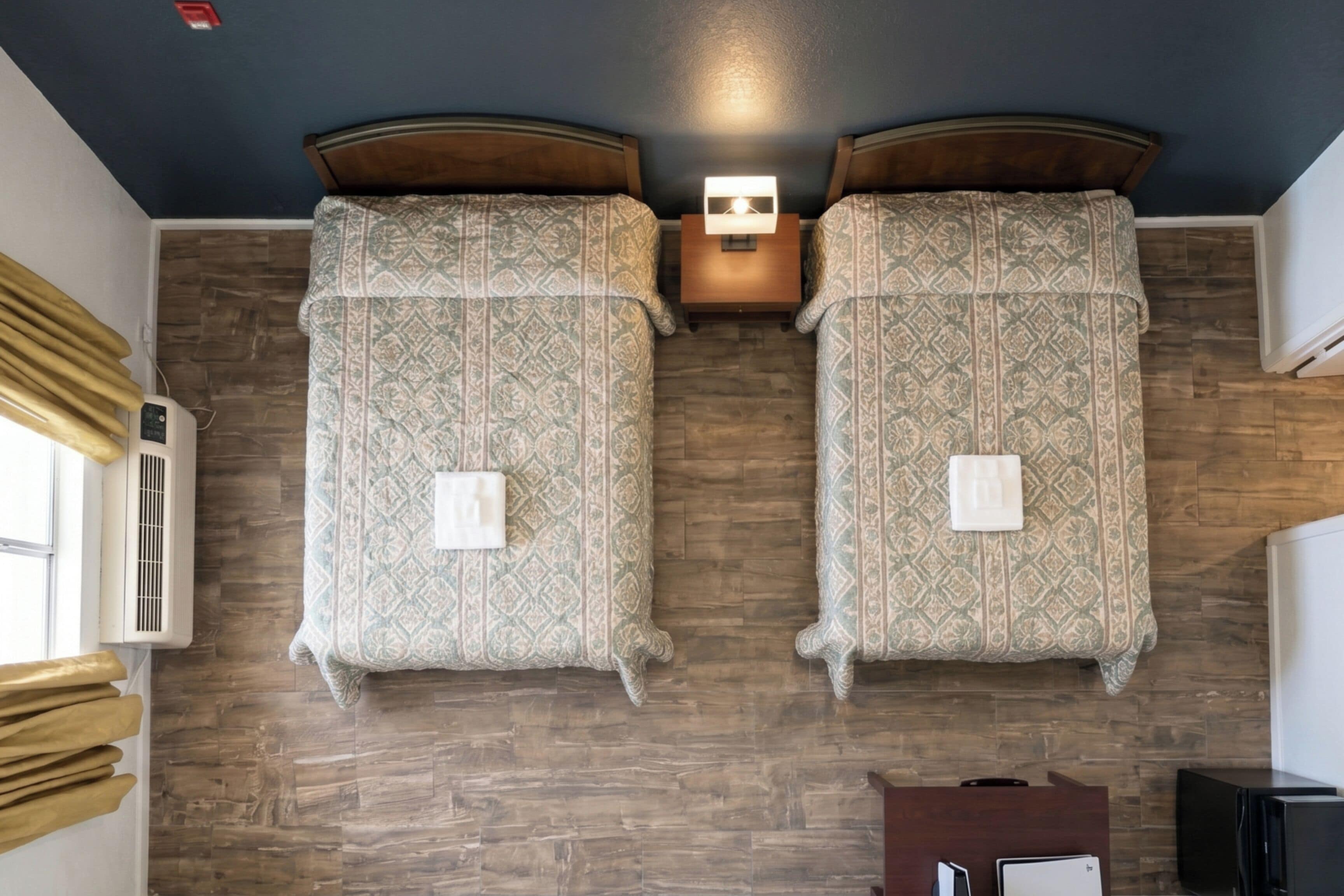 Wifi gratis y ropa de cama 