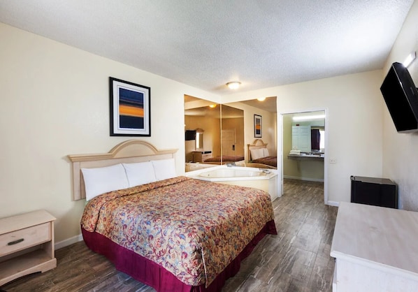 Room, 1 King Bed, Smoking | Free WiFi, bed sheets - Garland Inn & Suites near Dallas TX (Garland)
